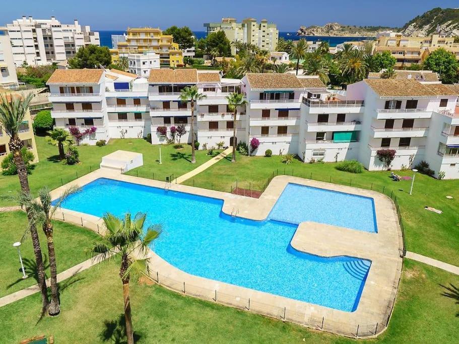 Casa En Urb. Con La Piscina Mas Grande De Javea. Extérieur photo